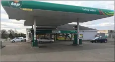  ??  ?? Tomnalosse­tt petrol station.