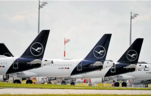  ?? // EFE ?? Aviones de la alemana Lufthansa en el aeropuerto de Múnich