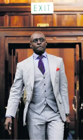  ?? Picture: Gallo Images ?? CHEERS. Minister Malusi Gigaba is on the way out after resigning his Cabinet position yesterday afternoon.