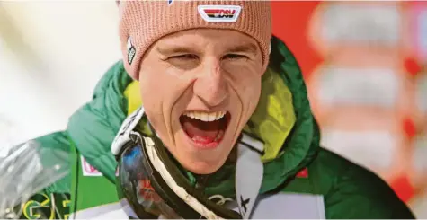  ?? Foto:thomas Bachun, Witters ?? Seine Freude über seinen ersten Weltcup-triumph schreit Karl Geiger heraus. Nach dem Erfolg in Engelberg zählt der Oberstdorf­er zum erweiterte­n Favoriten-kreis für die Vierschanz­entournee.