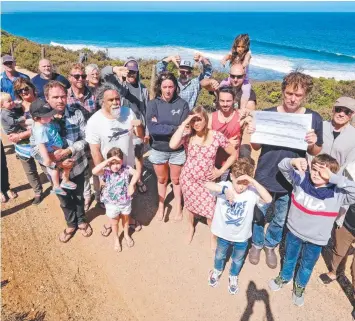  ?? Picture: MARK WILSON ?? PROTEST: Darren Noyes-Brown visited Winkipop with other surfers who don’t want a new walkway to a viewing platform built at the Bells Beach site.