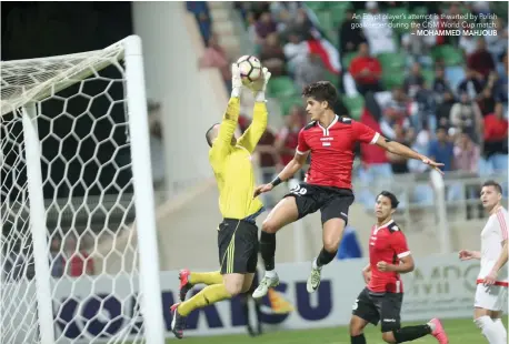  ?? — MOHAMMED MAHJOUB ?? An Egypt player’s attempt is thwarted by Polish goalkeeper during the CISM World Cup match.