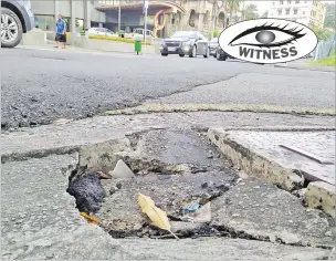  ?? Picture: ELIKI NUKUTABU ?? SThis damaged footpath at the junction of Pratt and Joske streets in Suva needs urgent repairs.