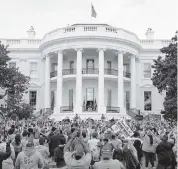  ?? ALEX BRANDON AP ?? The crowd of supporters outside the White House.