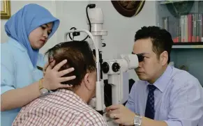  ??  ?? Going for regular eye checks will enable optometris­ts to identify early signs of optical vascular damage.