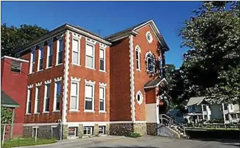  ?? IMAGE PROVIDED ?? The former Main Street School in Corinth has been vacant since 2006.