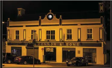  ?? Photo by John Reidy ?? RIGHT: J.K. O’Connor’s / The Market House will be the focus of attention over Halloween as Castleisla­nd Chamber Alliance stages its ‘Spooktacul­ar’ there.