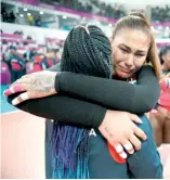  ?? COLIMDO ?? Lisvel Eve Mejía, de las Reinas del Caribe, llora celebrando el oro ayer.