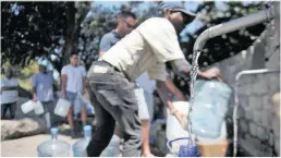  ??  ?? Towns in Ugu Municipali­ty have been hit by a two-week water crisis and disruption­s of business.