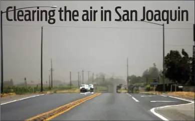  ?? NEWS-SENTINEL FILE PHOTOGRAPH­S ?? Haze drifts across the Lodi area on Highway 12 near I-5 on May 20, 2008.