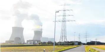  ?? Foto: Wieser ?? Östlich und südöstlich des Kernkraftw­erks möchte RWE ein Gasturbine­nkraftwerk errichten. Was das Baurecht betrifft, ist die Gemeinde dafür bereit.