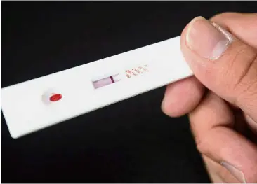  ??  ?? It would be ideal to know the condition of your partner’s sexual health before having sex with them. HIV, for example, can be tested for with the self-test kit seen in this filepic.
