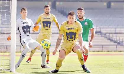  ??  ?? Pumas ganó 3-1 a la Sub-20, en un duelo donde jugadores canteranos del equipo auriazul participar­on en la segunda mitad ■ Foto Imago 7