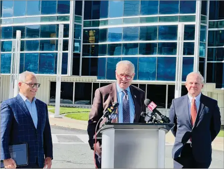  ?? PHOTOS BY MICHAEL GWIZDALA - MEDIANEWS GROUP ?? U.S. Senate Majority Leader Chuck Schumer (D - NY) visited Albany Nanotech, urging the federal government to stop using chips from companies with ties to the Chinese Communist Party government.