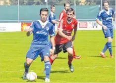  ?? Foto: Peter Kleist ?? BCR-Neuzugang Johann Stadler (am Ball) trug sich beim 3:1-Sieg gegen Thierhaupt­en gleich in die Torschütze­nliste ein.