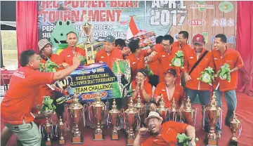  ??  ?? RC Boat Indonesia celebrates after winning the team challenge cup.