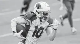  ?? Josie Lepe / Associated Press ?? Wide receiver DeAndre Hopkins will be in the middle of his second season with the Cardinals when he plays against the Texans for the first time.