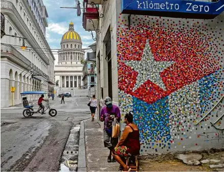  ?? Yamil Lage - 12.jul.21/AFP ?? Rua de Havana um dia após as maiores manifestaç­ões contra o regime cubano em décadas