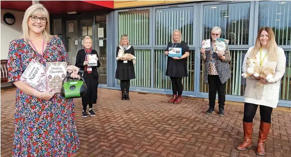  ?? SWANSEA BAY UNIVERSITY HEALTH BOARD ?? Sue Williams and her colleagues Alison Roberts, Debbie Huxtable, Jo Cattroll, Helen Williams and Rachel Francis with some of the equipment available for loan