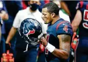  ?? Karen Warren / Staff photograph­er ?? Deshaun Watson wanted out of Houston, but the circumstan­ces are not playing out as he hoped.