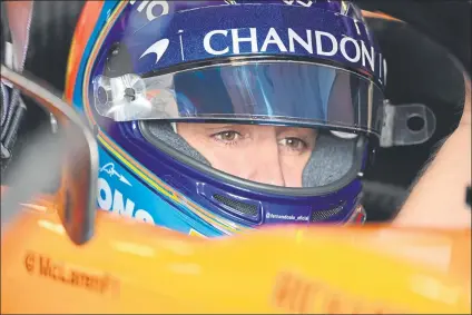  ?? FOTO: MANEL MONTILLA ?? Mirada de determinac­ión en Fernando Alonso El ovetense puntuó de nuevo en el Circuit para seguir con su buena dinámica