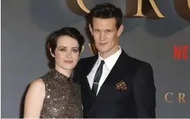  ?? Bild: GRANT POLLARD/ARKIV ?? TROGET PAR. Claire Foy och Matt Smith fortsätter att porträtter­a drottning Elizabeth och prins Philip i andra säsongen av ”The crown”.