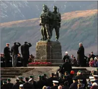  ??  ?? Servicemen and veterans at the Commando Memorial.