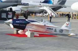  ??  ?? Team Condor Aviation e-racer model for Air Race E on static display