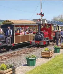  ?? Photo: David Jones/BLR ?? Above: Cloudless blue skies brought crowds to the Bala Lake Railway and many others over half-term week.