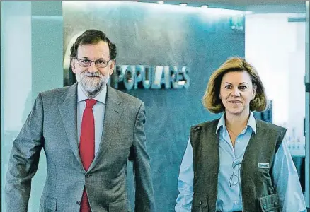  ?? TAREK MOHAMED / EFE ?? Mariano Rajoy y María Dolores de Cospedal, ayer en la sede del PP en la calle Génova