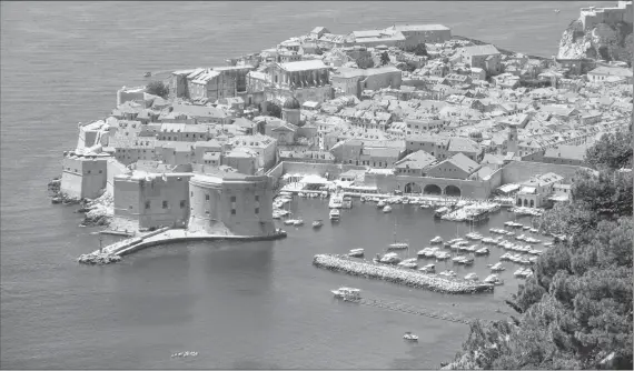  ?? PHOTO BY SANDRA NOWLAN ?? A shot from high above Dubrovnik, Croatia.