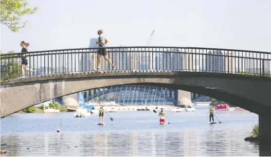  ?? KATHERINE TAYLOR/REUTERS ?? Even those who are comfortabl­e exercising in the heat need to take extra precaution­s on days when the temperatur­e and humidity rises, Jill Barker writes.