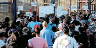  ?? Picture: FREDLIN ADRIAAN ?? NO GO: Parents and the SGB of Astra Primary shut the school yesterday over a teacher shortage