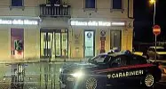  ?? ?? L’esplosione
I carabinier­i stanno indagando sul furto all’Atm