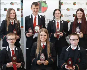  ?? ?? Key Stage 3 Academic award winners: (back) Victoria Phair, Thomas Armstrong, Vita Lavrenova and Phoebe Rutledge with (front) Alfie Huey, Abbie Mcmanus and Davog Snow.