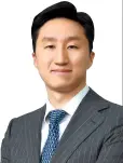  ?? HD Hyundai ?? HD Hyundai
Vice Chairman and CEO Chung Ki-sun