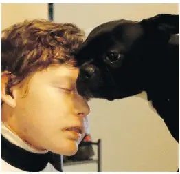  ?? —TINA BOILEAU ?? Jonathan Pitre and his Boston terrier Gibson.