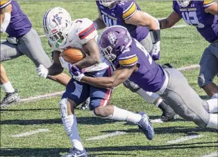  ?? James Franco / Special to the Times Union ?? Redshirt freshman Jared Verse is third on the Great Danes’ defense with 22 tackles, including four sacks. He led Ualbany with 10 tackles against Stony Brook.