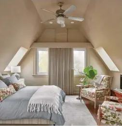  ?? PHOTOS BY STEPHANI BUCHMAN PHOTOGRAPH­Y ?? NOW: Sand-toned grass cloth on the walls and angled ceilings provide a calm atmosphere created by Maia Roffey, of Black Sheep Interior Design.