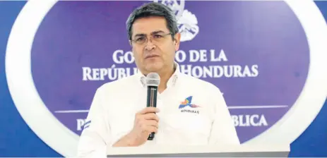  ??  ?? EJECUTIVO. Juan Orlando Hernández anunció ayer la transforma­ción del sistema eléctrico.