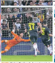  ??  ?? tanto. Miralem Pjanić anota de penal para la Juventus, que se impuso 2-0 al Valencia.