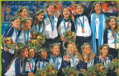  ??  ?? MEDALLERO OLÍMPICO. La de ayer fue la quinta medalla que ganaron Las Leonas. Arrancaron con la de plata en Sydney 2000, siguieron con dos bronces en Atenas 2004 y Beijing 2008 y volvieron a la de plata en Londres 2012.