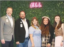  ?? (NWA Democrat-Gazette/Carin Schoppmeye­r) ?? Drew Avra (from left), Taylor Speegle, Megan Flores, Rebecca Neely and Caralisa Richardson gather for a photo at a la Carte.