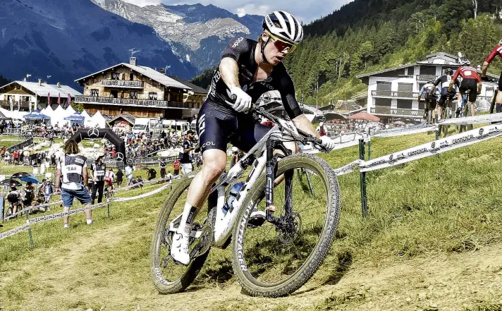  ?? PHOTO: ROB JONES ?? Les Gets physical . . . Anton Cooper in action at the world mountain biking championsh­ips in Les Gets, in the French Alps, yesterday.