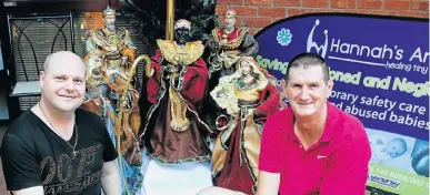  ?? Picture: BRIAN WITBOOI ?? OPEN HOUSE: Darrell Lee-Muller, left, and Athur Muller will host the final Athur’s Christmas Wonderland in Kabega Park tomorrow. Muller, Port Elizabeth’s well-known Christmas tree artist, will display stylishly decorated Christmas trees at 4 Framesby...