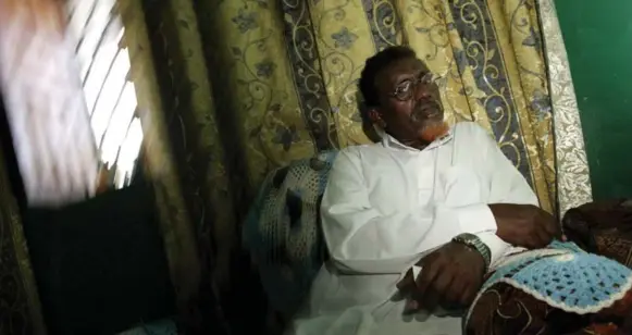  ?? PETER POWER/TORONTO STAR FILE PHOTO ?? Sheikh Hassan Dahir Aweys, seen at his home in Mogadishu, Somalia, in 2006. Two months later, Ethiopia invaded Somalia, helping trigger the rise of Al Shabab.