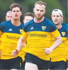  ?? Picture: MICHAEL DODGE/GETTY ?? Tom Mitchell leads pre-season training