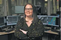  ?? NICK OXFORD/THE NEW YORK TIMES ?? Elizabeth Leitman last week at the Storm Prediction Center of the National Weather Center in Norman, Okla. On Wednesday, Leitman became the first female forecaster to issue a thundersto­rm watch in the prestigiou­s center’s history, officials said.