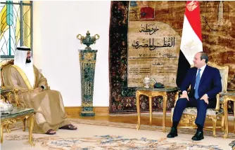  ?? ?? الرئيس السيسى أثناء استقبال مستشار الأمن الوطنى البحرينى أمس