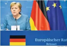  ?? JOHN THYS / EFE ?? Merkel se dirige a la prensa tras el Consejo europeo, ayer en Bruselas.